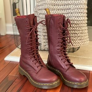 Dr. Martens 1B99 Cherry Red Virginia mid calf boot